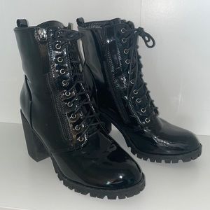 Chunky heeled black booties